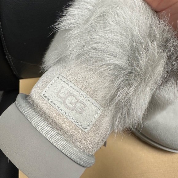 NIB! UGG Women's Boots Mini Toscana Cuff Sheepskin In Gray Size US8/EU39 1102991 - Picture 7 of 10